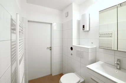 私人房间 在 Kölner Landstr., 17的图像10