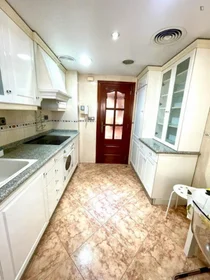 Private room at Calle Pablo Neruda, image 3 of 7