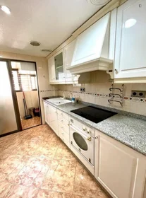 Private room at Calle Pablo Neruda, image 4 of 7