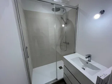 Chambre privée à Aix-en-provence, 13090, image 10 de 17