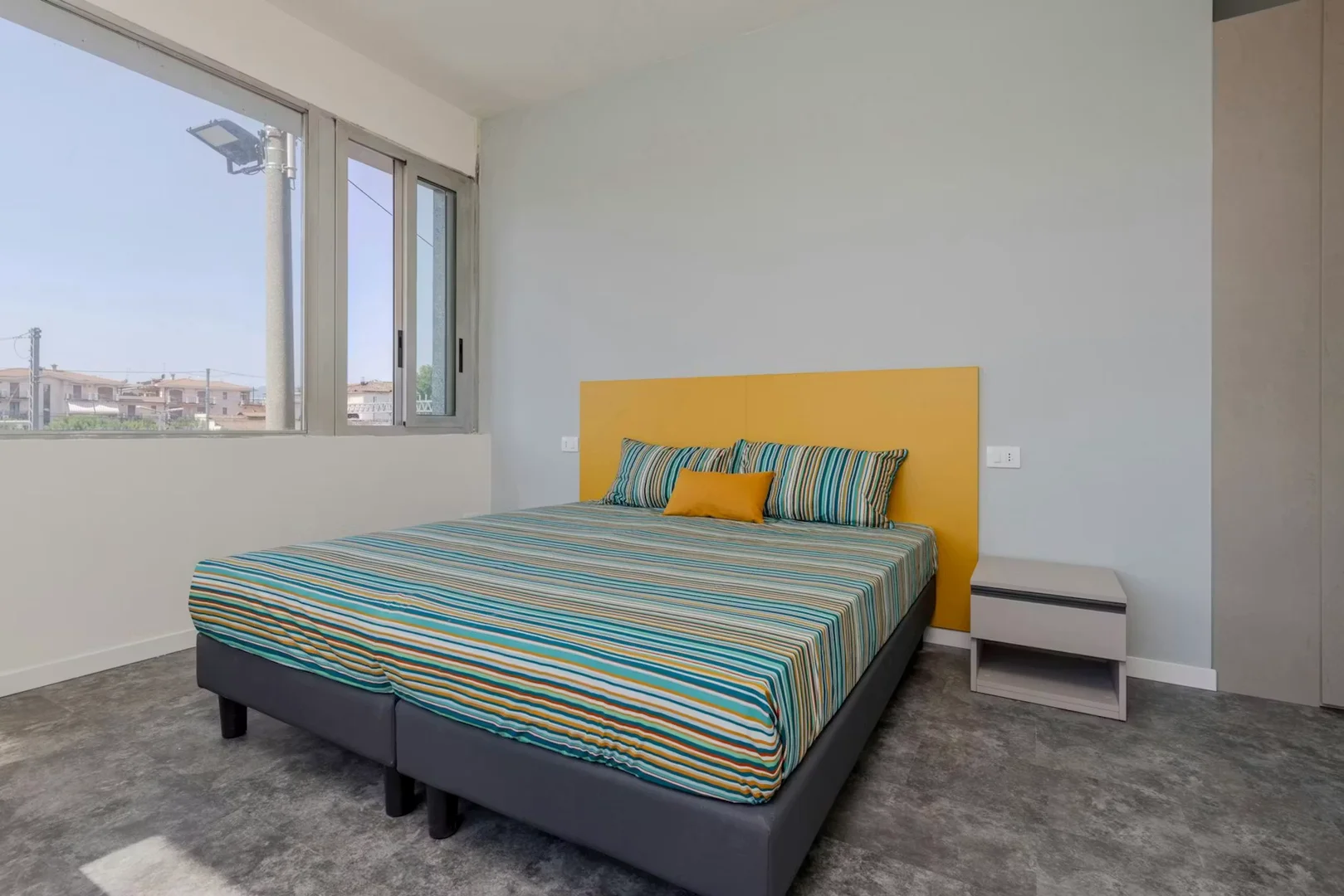 Chambre d'étudiant confortable et spacieuse dans 