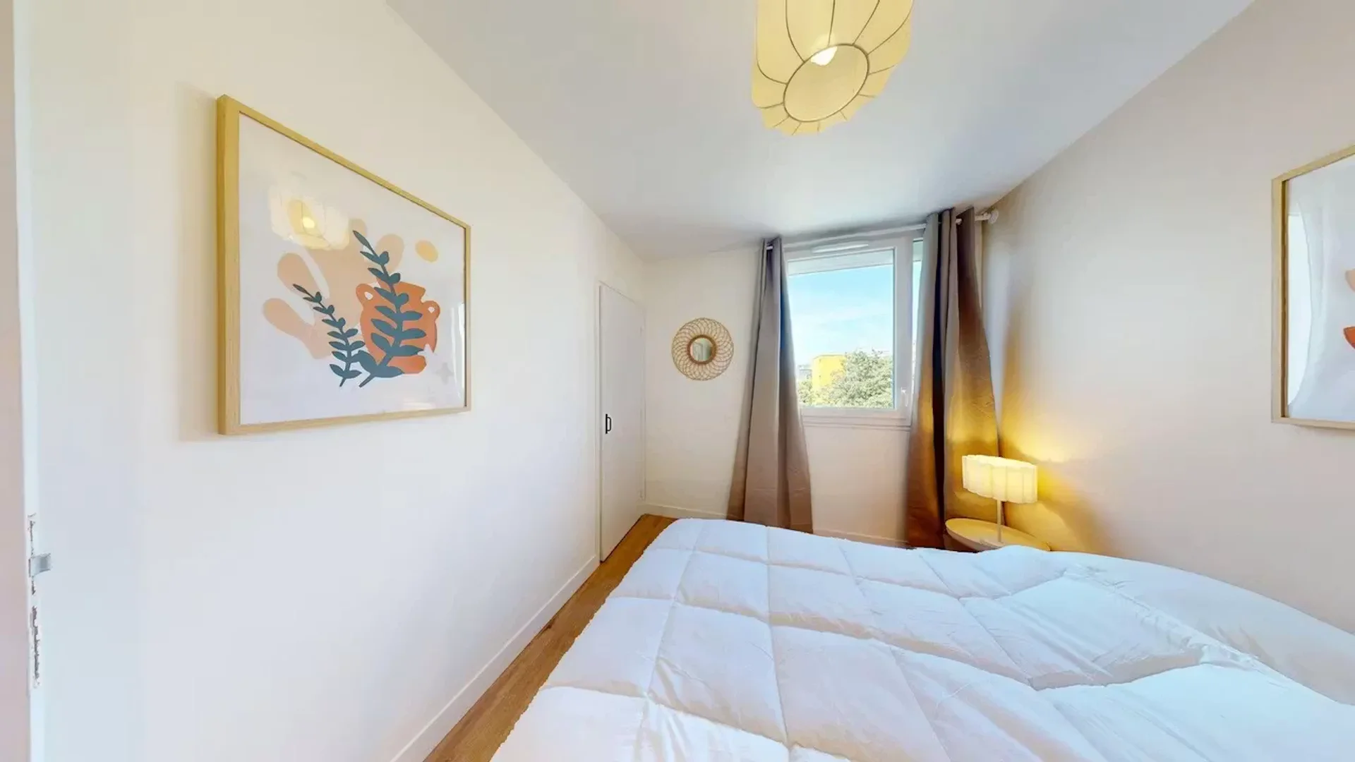 Quarto de estudante económico com localização conveniente em