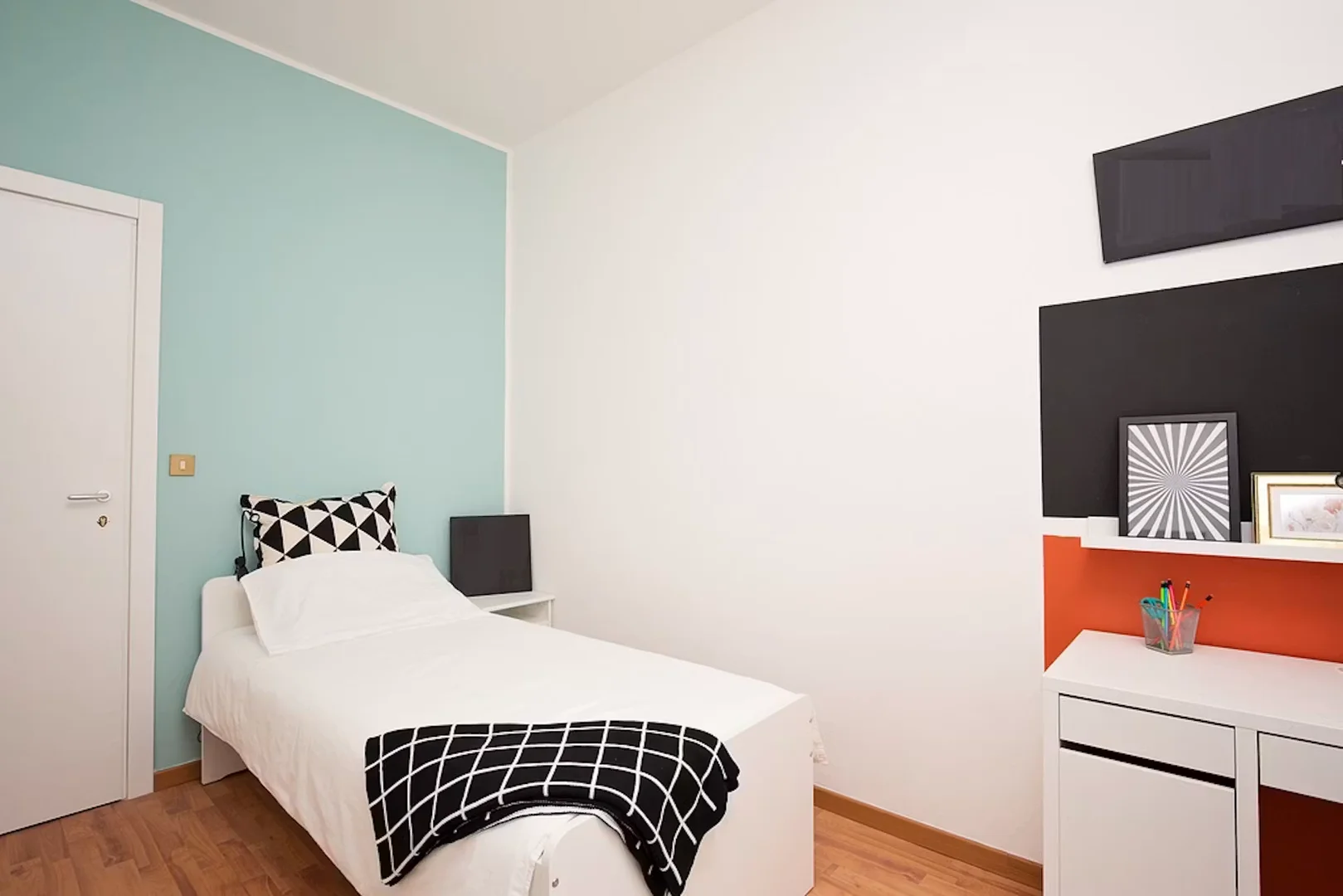Affordable room for students with ample lighting in