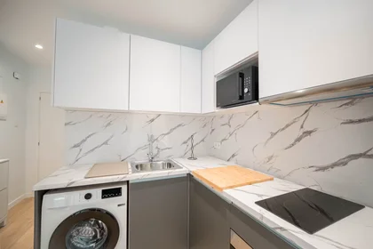 Entire apartment at Carrer del Capità Baltasar Tristany, Pont nou, image 7 of 10