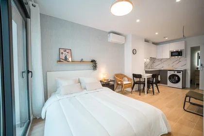 Entire apartment at Carrer del Capità Baltasar Tristany, Pont nou, image 5 of 10