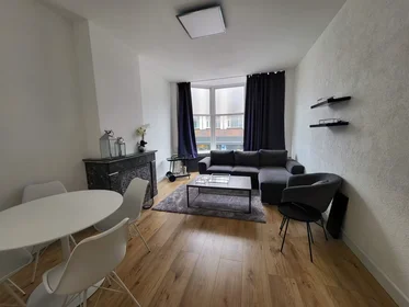 Alojamiento entero en Weimarstraat, Regentessekwartier, imagen 1 de 10