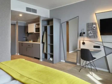 Appartamento intero in Vogelsanger Weg, Stadtbezirk 6, immagine 4 di 10