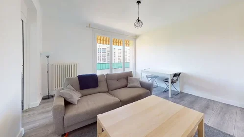Prywatny pokój Avenue de Lodeve, Alco, obraz 1 10