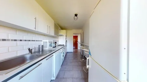 Prywatny pokój Avenue de Lodeve, Alco, obraz 9 10