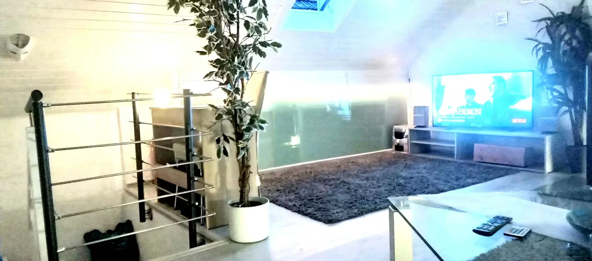 Funktionelles Studentenzimmer perfekt zum Studieren in