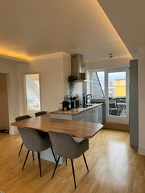 Komplette Wohnung voll möbliert in Ludwigshafen-am-rhein