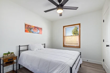 Quarto para alugar num apartamento partilhado em Phoenix