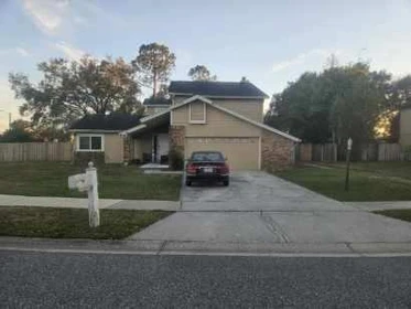 Alquiler de habitación en piso compartido en Alafaya