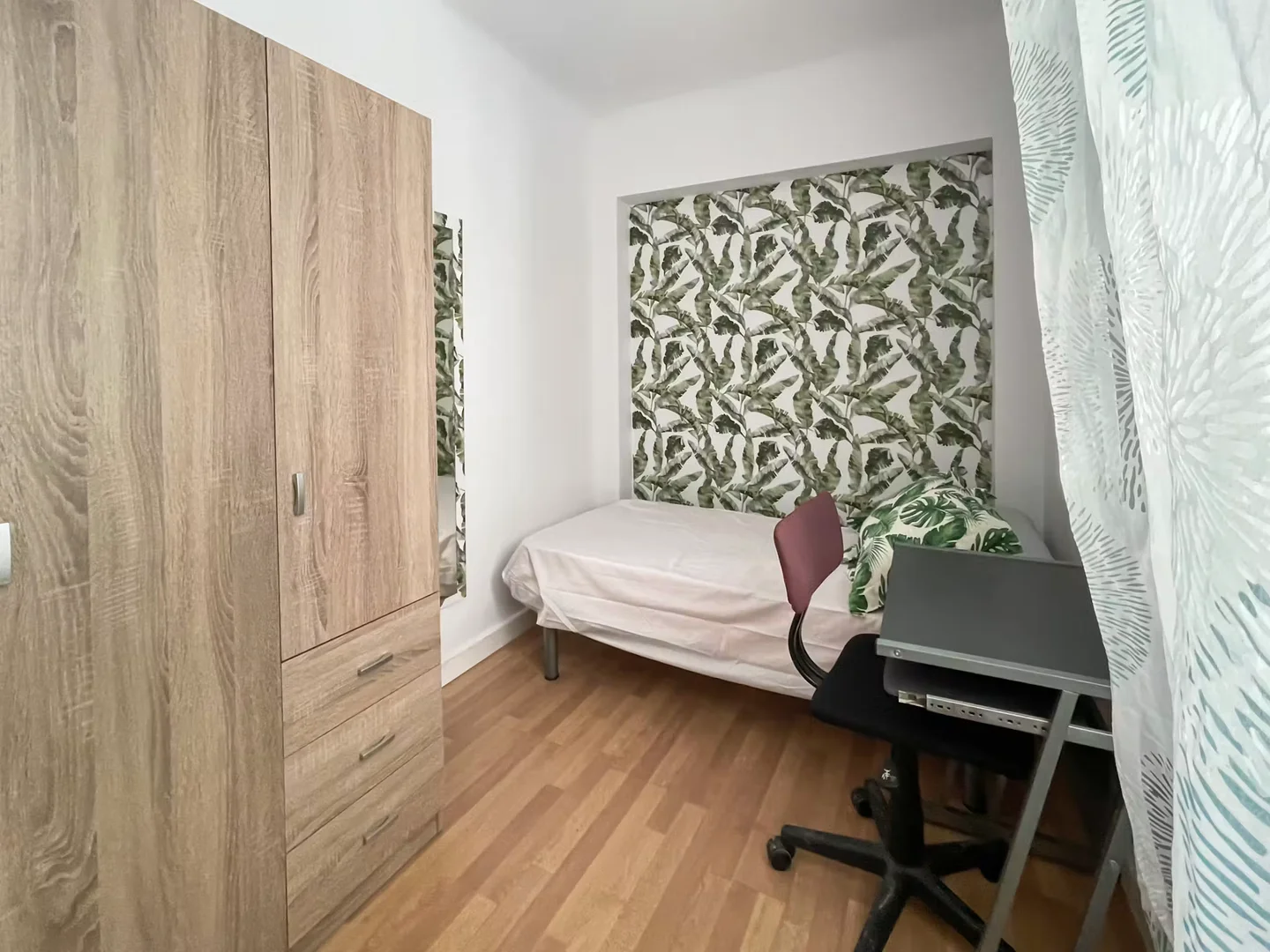 Affordable room for students with ample lighting in