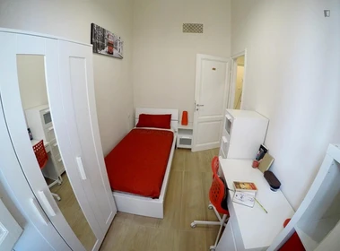 Room for rent with double bed Firenze