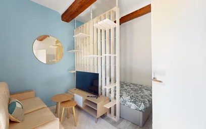 Cheap private room in {area}