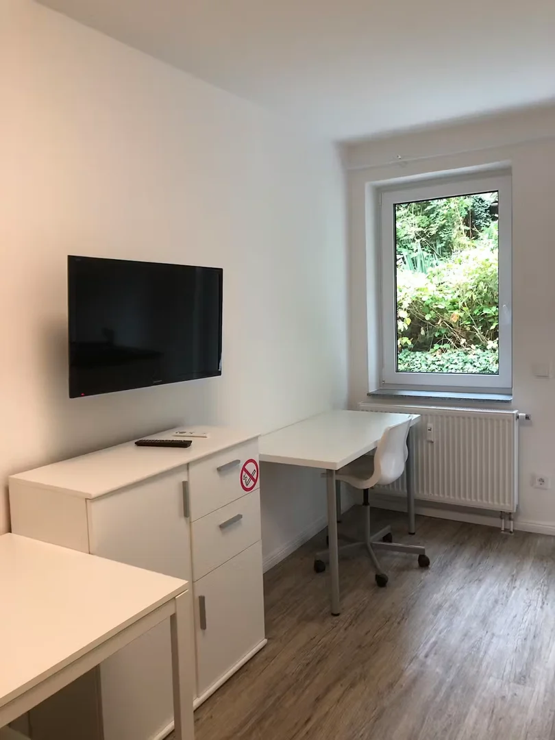 Student-friendly room in  with modern amenities