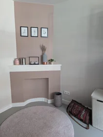 Entire apartment at Orteliusstraat 117hs, image 4 of 12