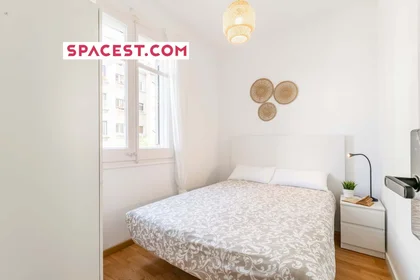 Quarto privado em C/ de Còrsega, 581, L'Eixample, 08025 Barcelona, Spagna, imagem 1 de 10