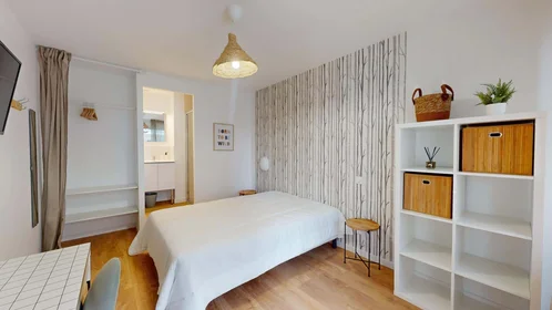 Habitación privada en 7 Rue de l'Abreuvoir, 57000 Metz, France, imagen 4 de 19