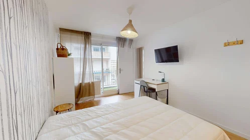 Habitación privada en 7 Rue de l'Abreuvoir, 57000 Metz, France, imagen 6 de 19