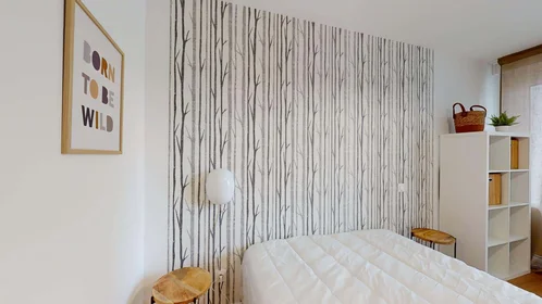 Habitación privada en 7 Rue de l'Abreuvoir, 57000 Metz, France, imagen 10 de 19