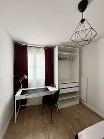 Quarto privado em Cergy, 95800, imagem 12 de 35