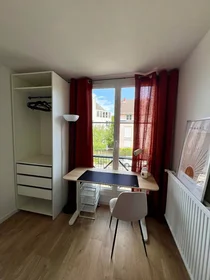 Quarto privado em Cergy, 95800, imagem 23 de 35