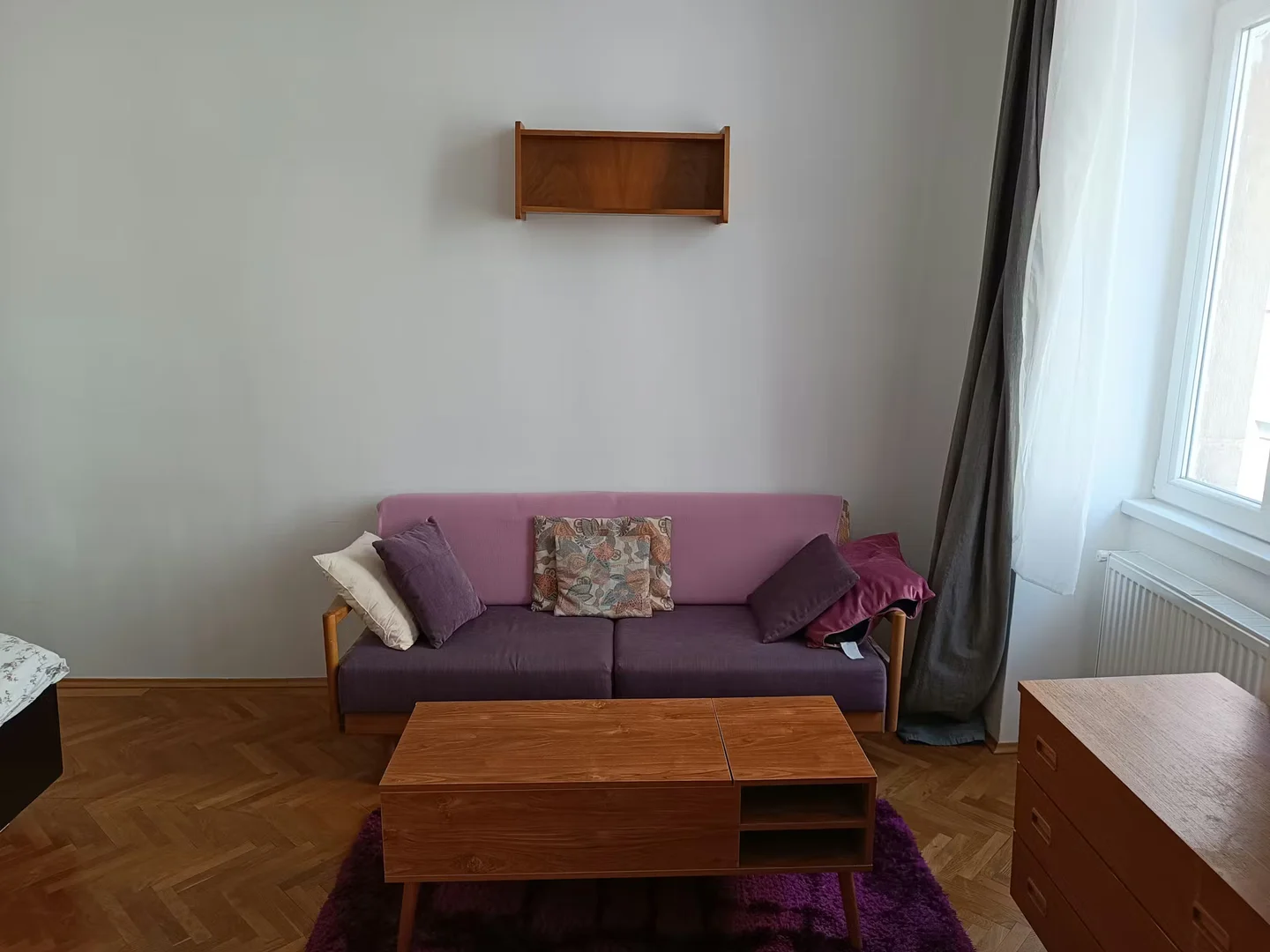 Quarto de estudante económico com localização conveniente em 