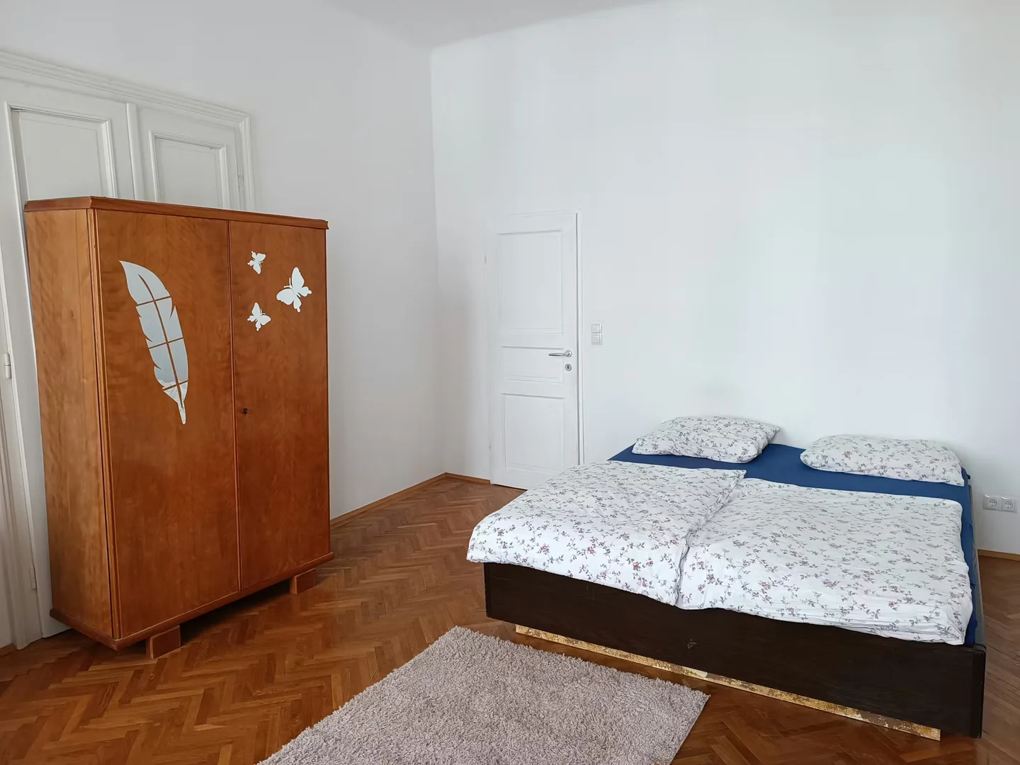 Quarto acolhedor para estudantes disponível em 
