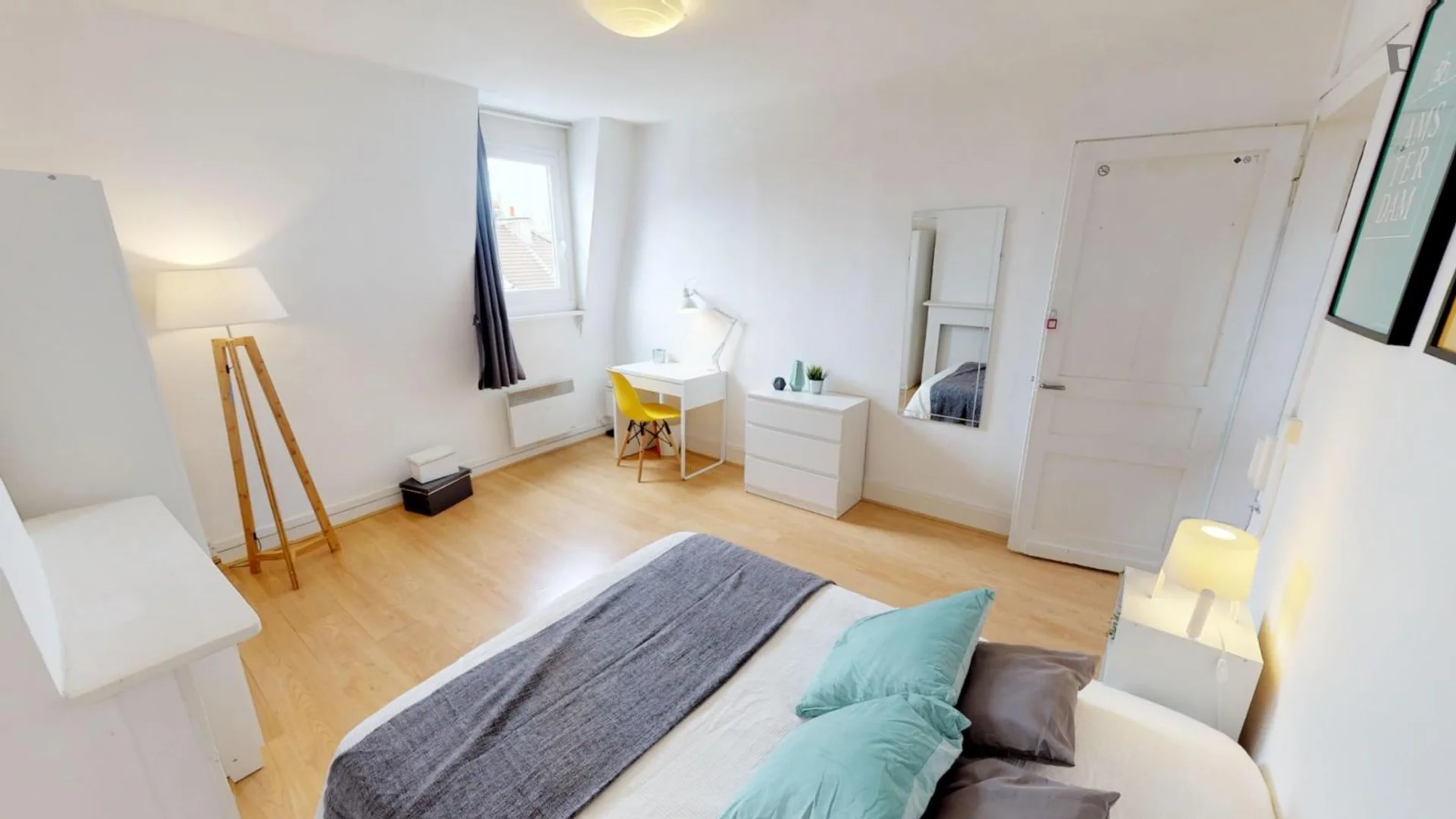 Komfortables und geräumiges Studentenzimmer in 