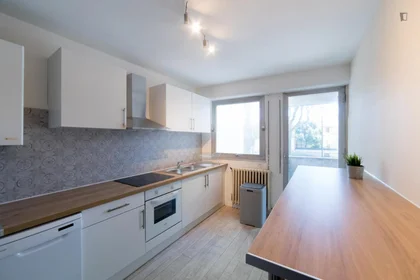 Privatzimmer in der Boulevard Lascrosses, bild 6 von 14