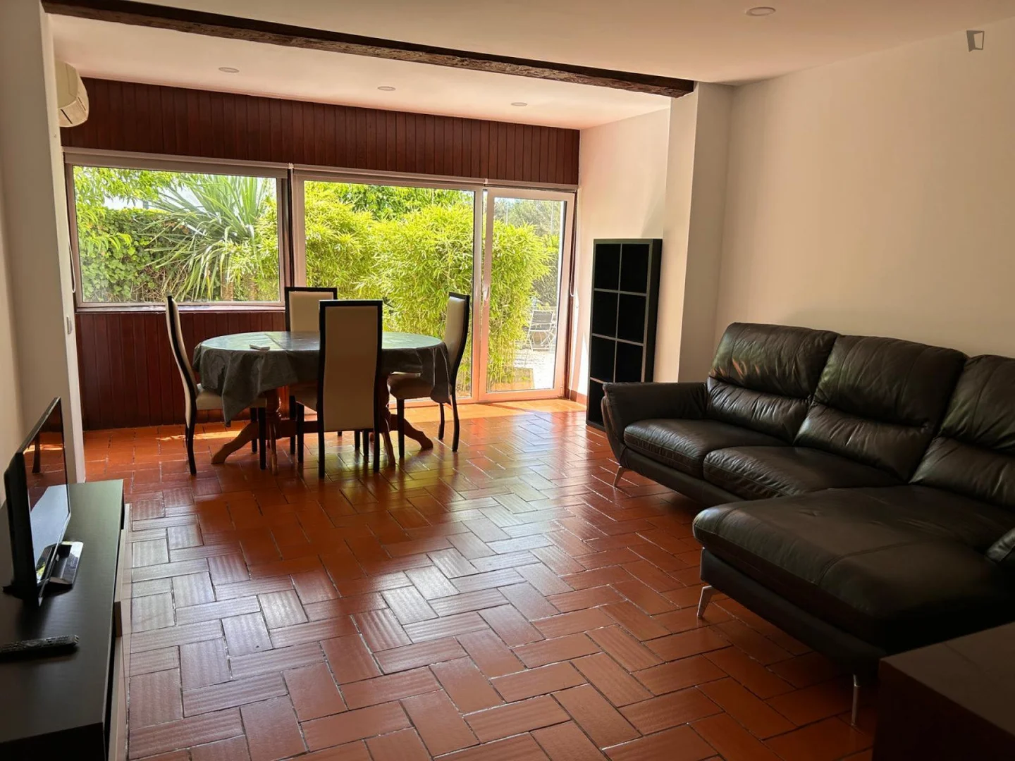 Rua das Buganvilias Nº25 R/C A