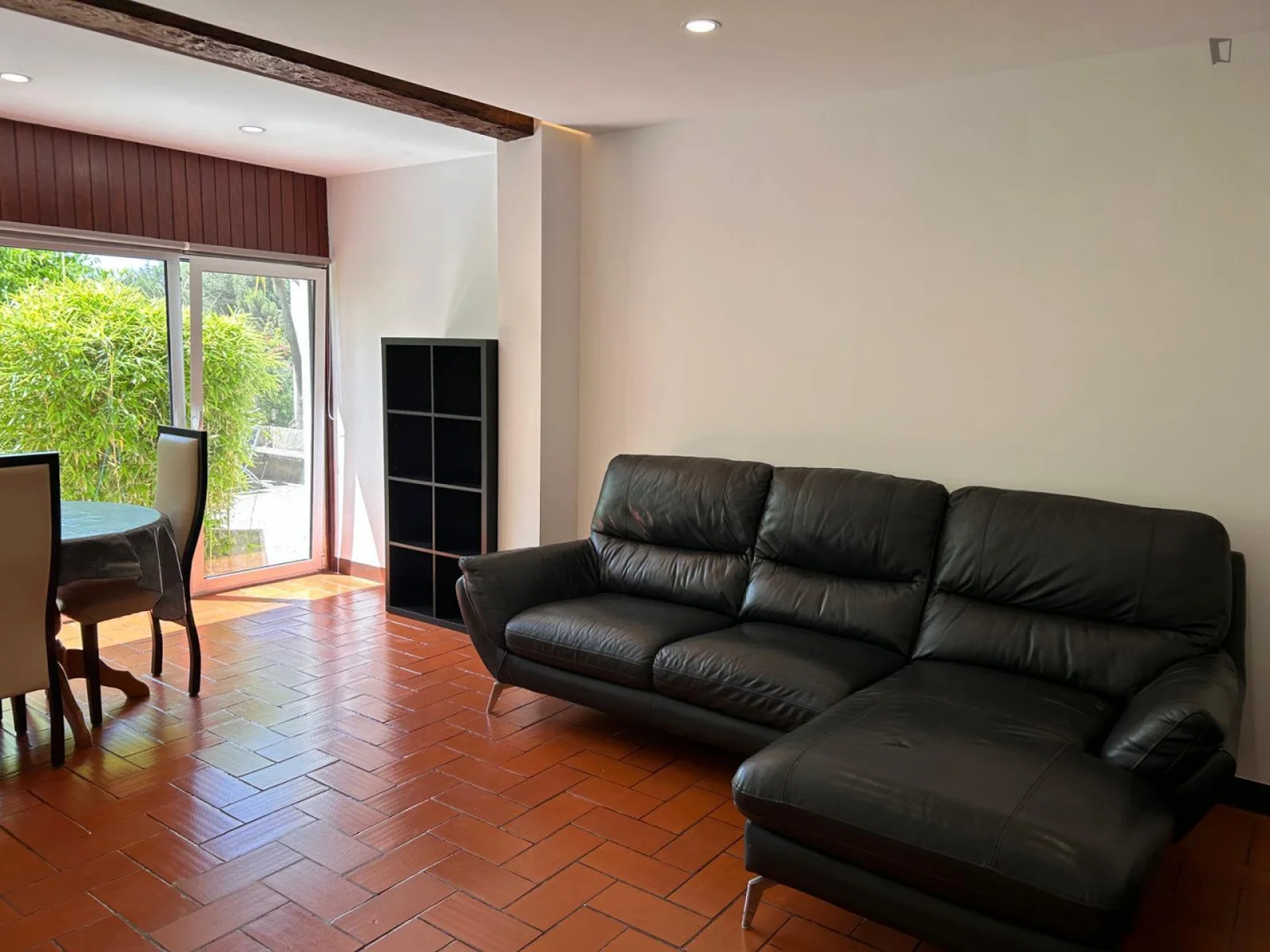 Rua das Buganvilias Nº25 R/C A