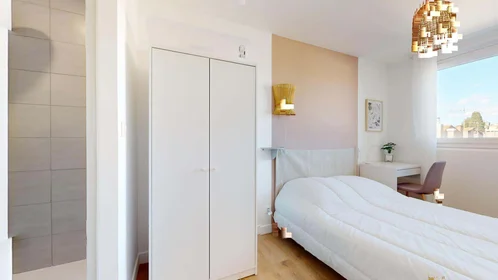 Özel oda konumu 622 Rue de Centrayrargues, 34000 Montpellier, France, 2 23 görüntüsü