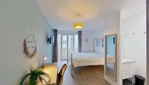 Quarto privado em 23 Rue Jean Jaurès, 29200 Brest, France, imagem 1 de 10