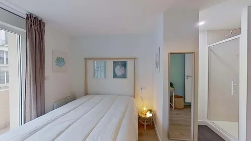 Quarto privado em 23 Rue Jean Jaurès, 29200 Brest, France, imagem 14 de 27