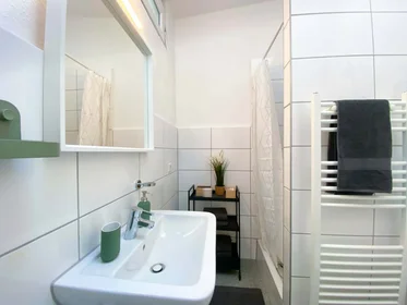 Gesamte Unterkunft in der Klarissenstraße, 41460 Neuss, Germany, bild 19 von 22