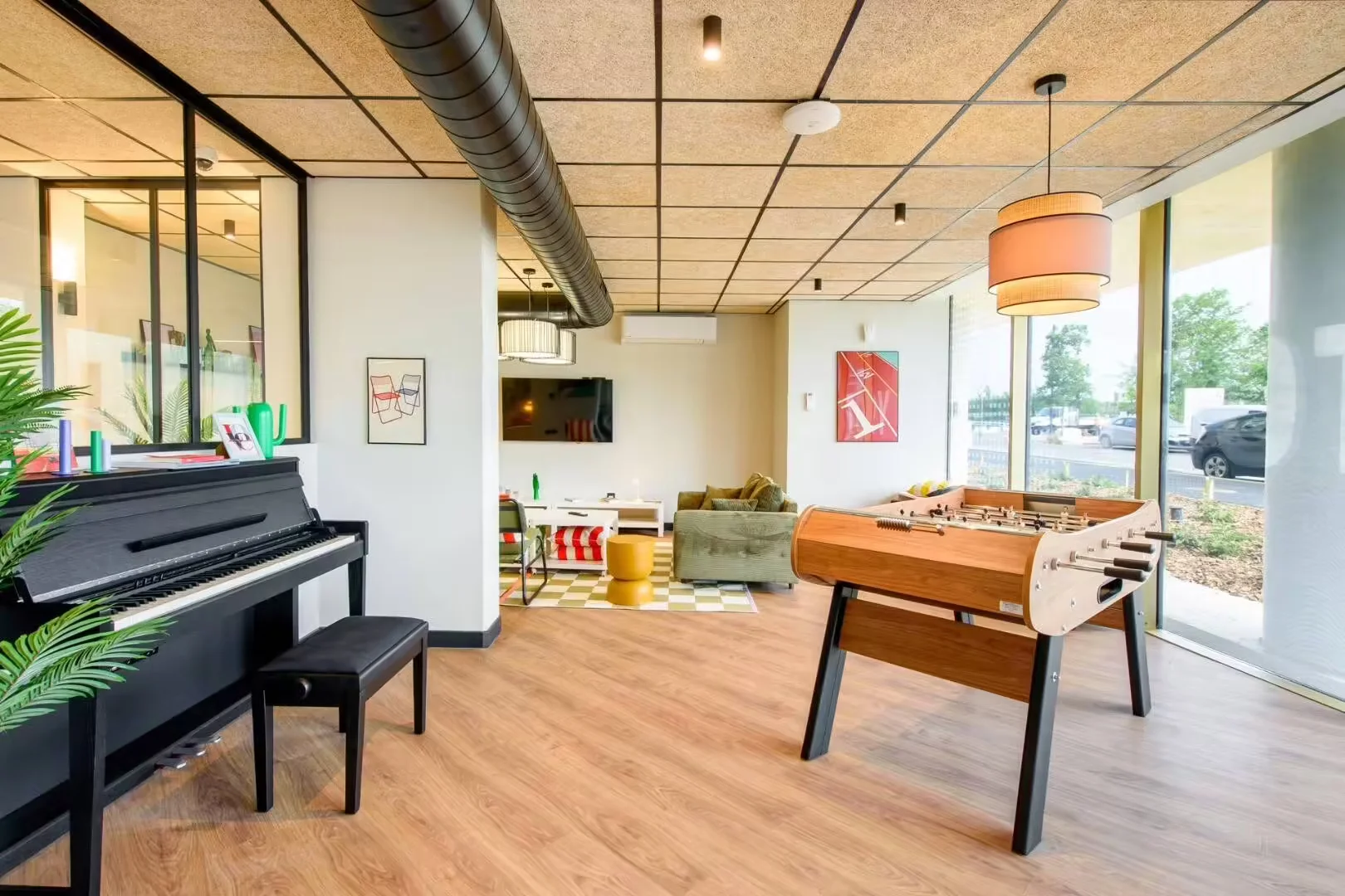 Functional student room perfect for studying in 