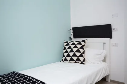 Quarto privado em Vicolo Gioia, , imagem 1 de 9