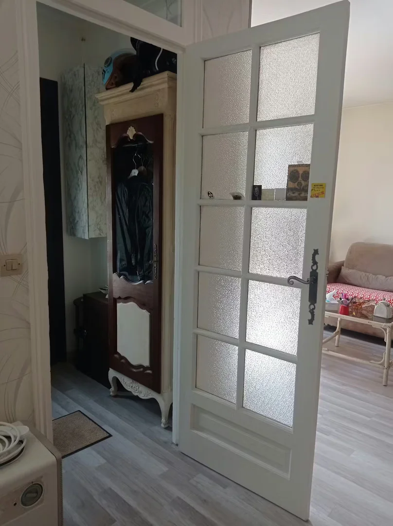 Chambre à louer dans un appartement d'étudiant à , entièrement meublée