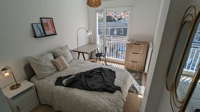 Room for rent in a shared flat in Paris