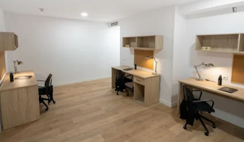Habitación privada en residencia en Avda. de la Universidad, imagen 2 de 12
