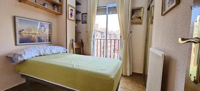 Chambre privée à Calle Río Valdemarías, image 1 de 12