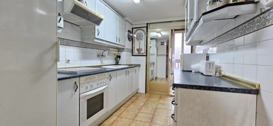 Chambre privée à Calle Río Valdemarías, image 8 de 12