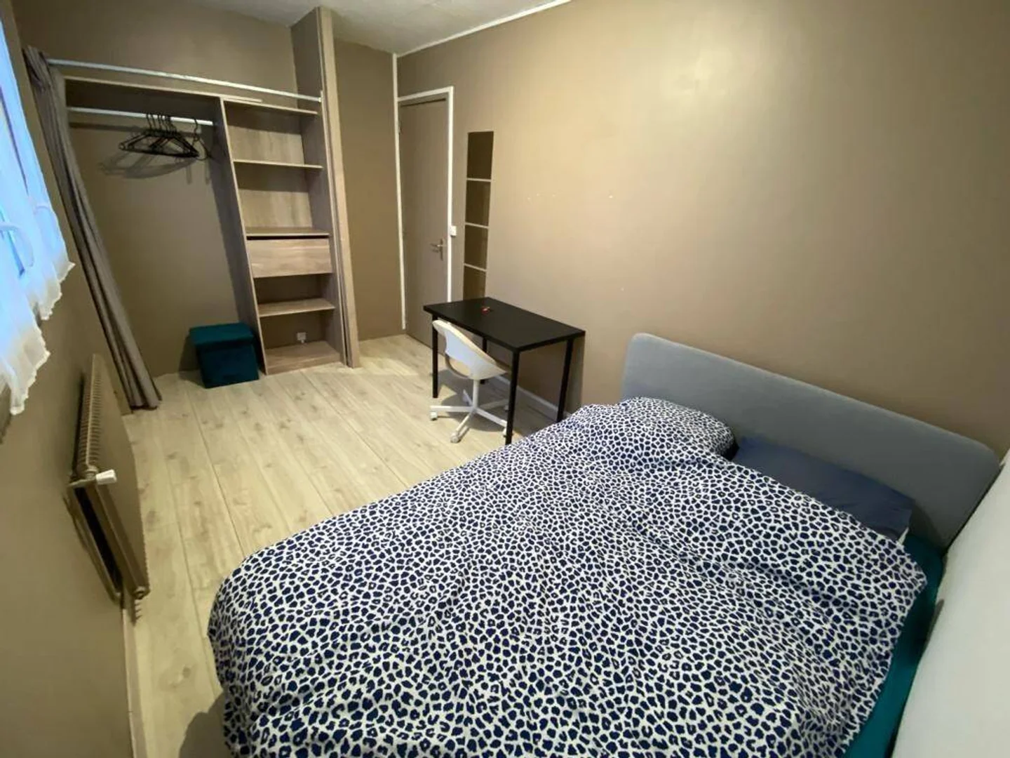 Studentenfreundliches Zimmer in  mit modernen Annehmlichkeiten
