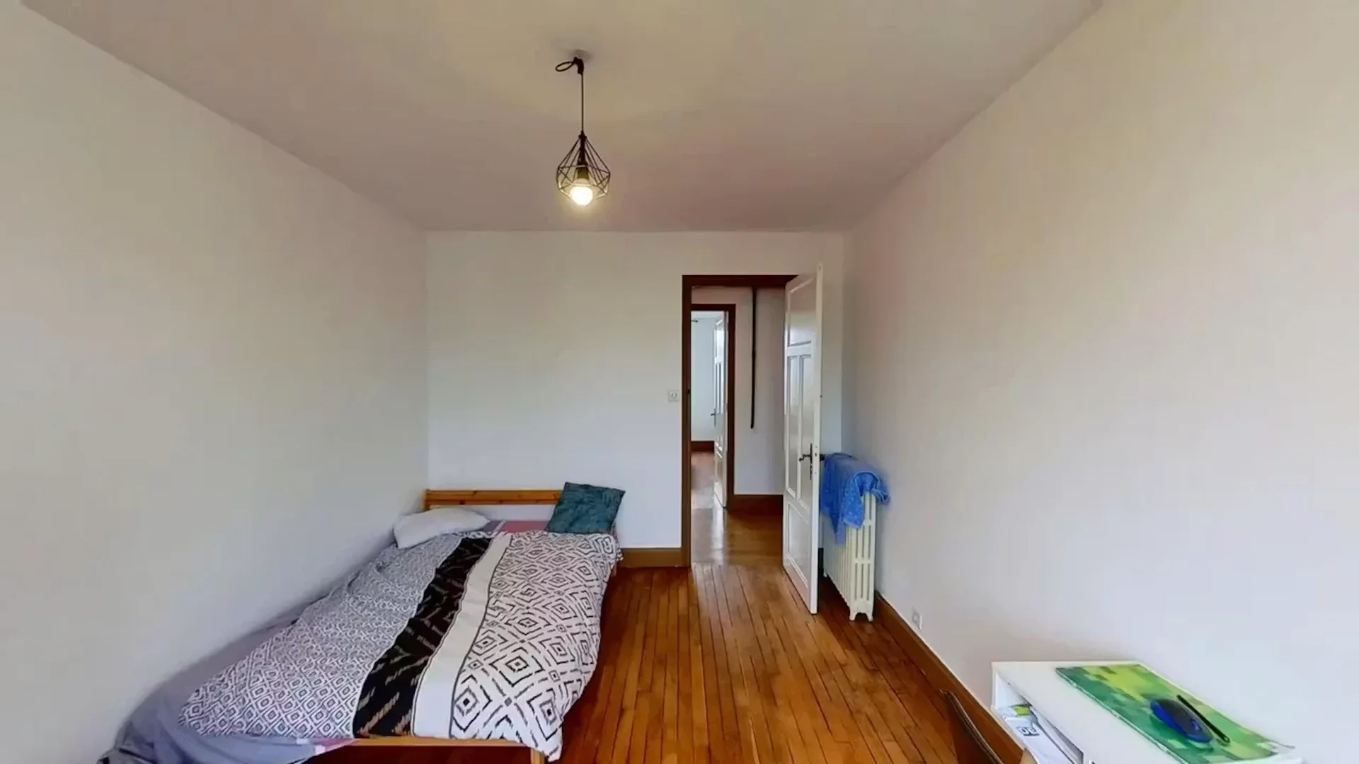 Habitación asequible para estudiantes con buena iluminación en 