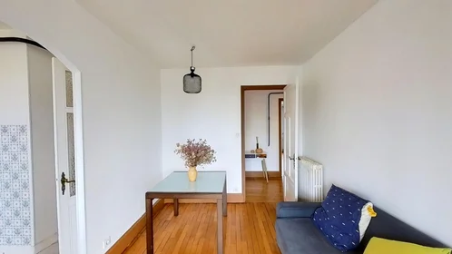 Quarto privado em 20 Rue Notre-Dame-De-Lourdes, imagem 1 de 10