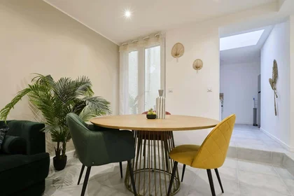 Quarto privado em 4 Rue du Grand Fossart, 59300 Valenciennes, France, imagem 12 de 25