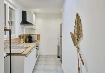 Chambre privée à 4 Rue du Grand Fossart, 59300 Valenciennes, France, image 15 de 25